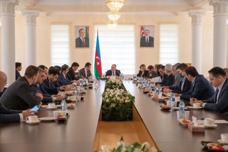 İctimai Birliyin iclası baş tutub