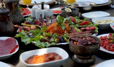 Hansı restoranda iftar açmaq sərfəlidir?