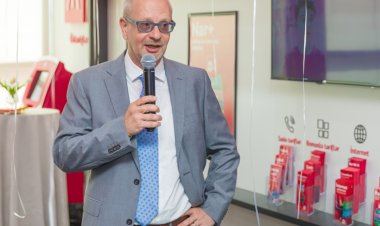 “Nar” yeni mərkəzini təqdim etdi