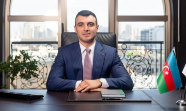 Mərkəzi Bankın sədri kollektivə təqdim olunub
