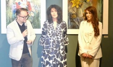 Berlində Leyla Əzimbəyovanın sərgisinin açılışı olub