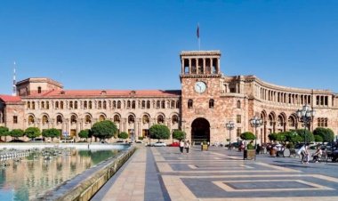 Rəsmi İrəvanın uzun illər ərzində davam edən hərbi cinayətləri