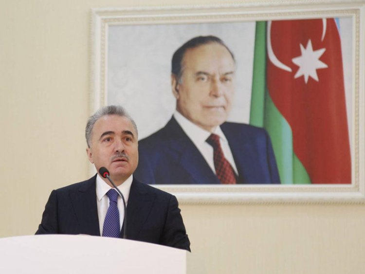 Prezident köməkçisi Rus icması ilə görüşüb