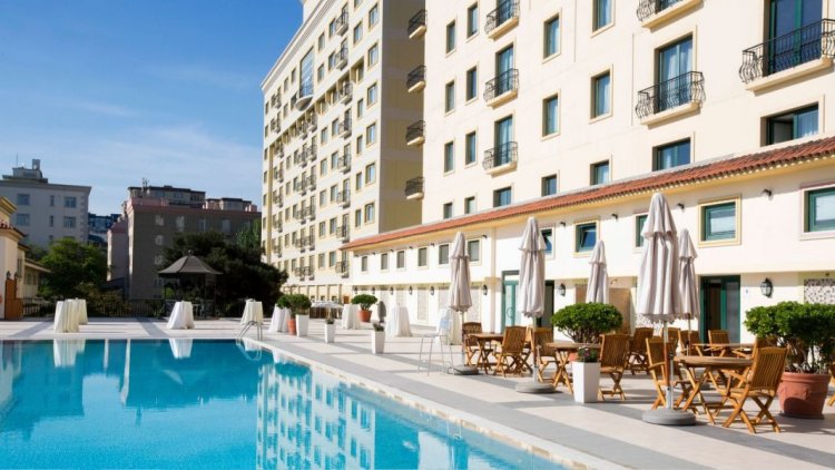 Azərbaycan hotellərində gecələyən yerli turistləri sayı 44 % artıb