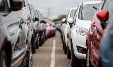 Deputat avtomobillərin qiymətinin ucuzlaşması siqnalını verdi