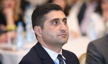 Elvin Paşayev yubiley medalı ilə təltif edilib