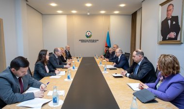 Pərviz Şahbazov EBRD-nin idarəedici direktoru ilə görüşüb