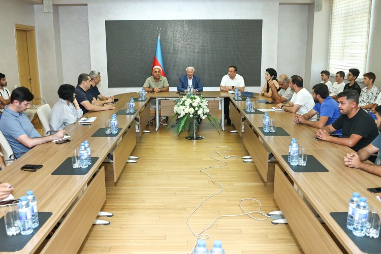 Yığma komandalarımız Gədəbəyə təlim-məşq toplanışına yola düşüblər