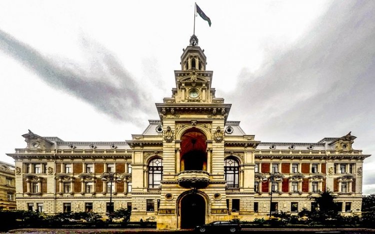 Bakı Şəhər İcra Hakimiyyətində geniş müşavirə keçirilib