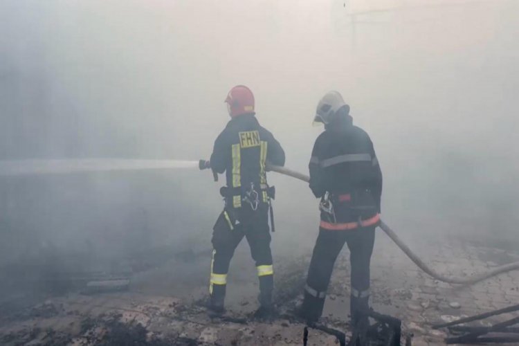 Bibiheybətdə istirahət mərkəzində yanğın baş verib