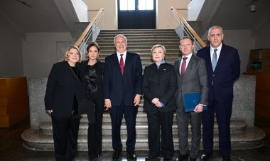 “Azərxalça”nın xalçaları Tbilisidə Gürcüstan Milli Muzeyinə hədiyyə olundu